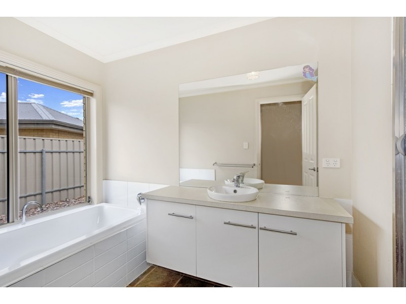 33 Colville Drive, Willaston SA 5118