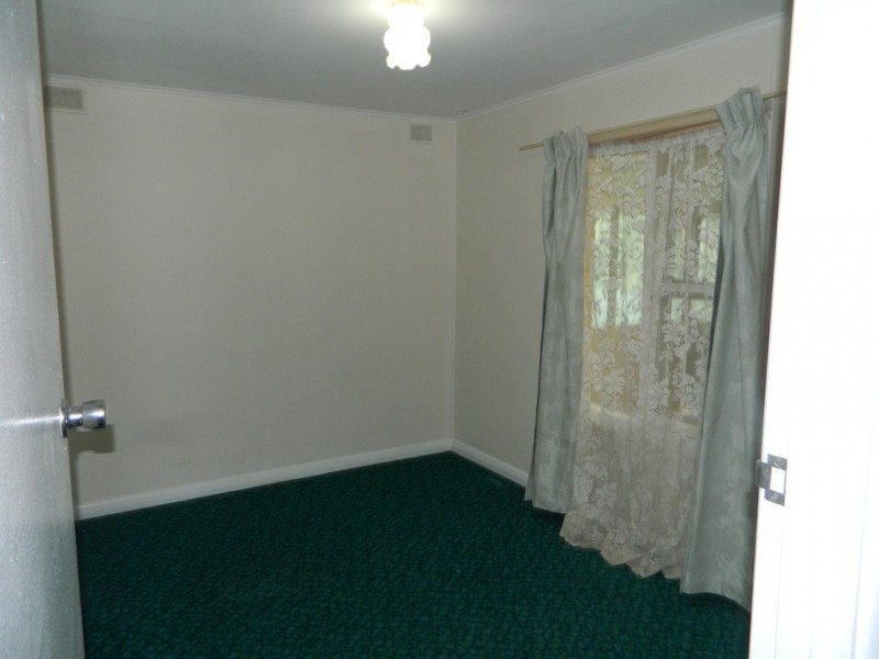 28 Edward Crescent, Evanston Park SA 5116