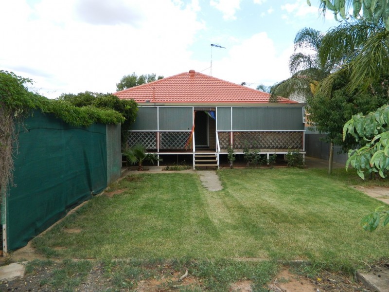 28 Edward Crescent, Evanston Park SA 5116