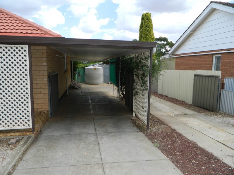 28 Edward Crescent, Evanston Park SA 5116