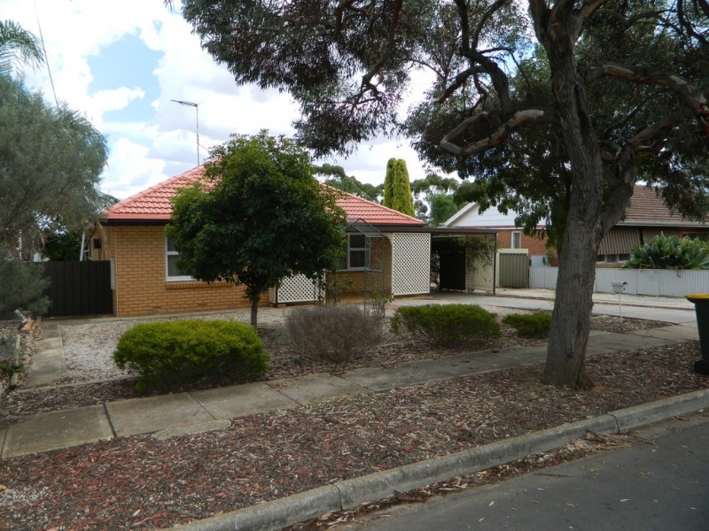 28 Edward Crescent, Evanston Park SA 5116