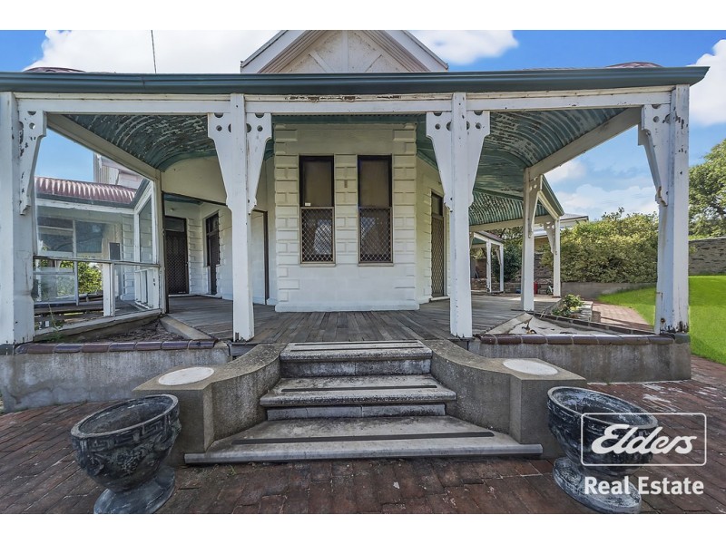 8 Lyndoch Road, Gawler East SA 5118