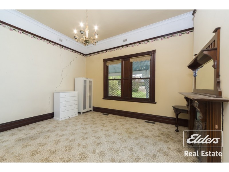 8 Lyndoch Road, Gawler East SA 5118