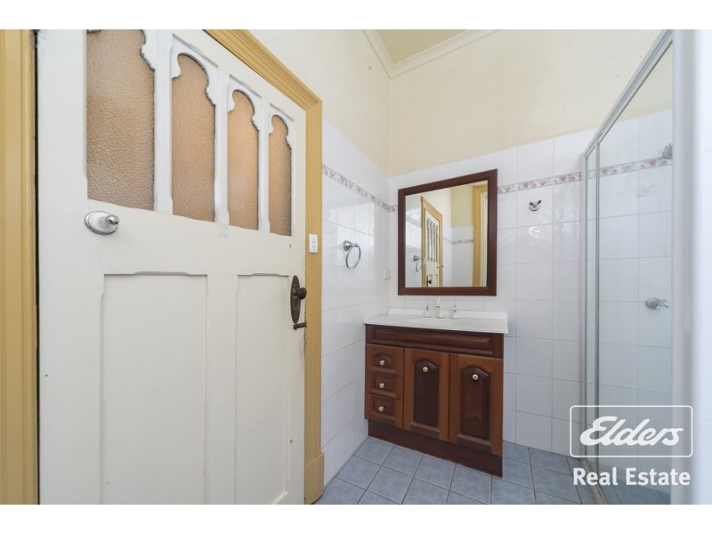 8 Lyndoch Road, Gawler East SA 5118