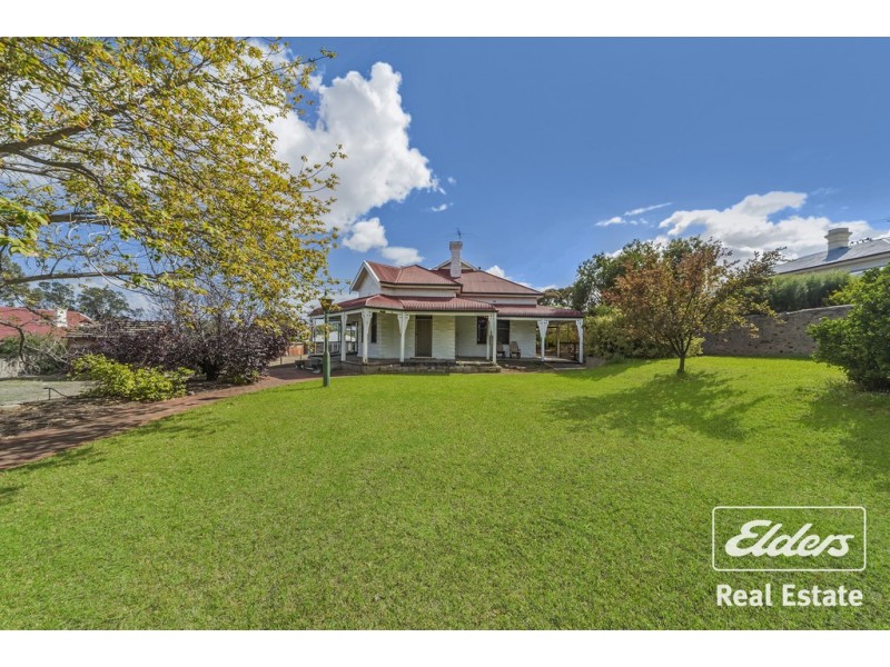 8 Lyndoch Road, Gawler East SA 5118