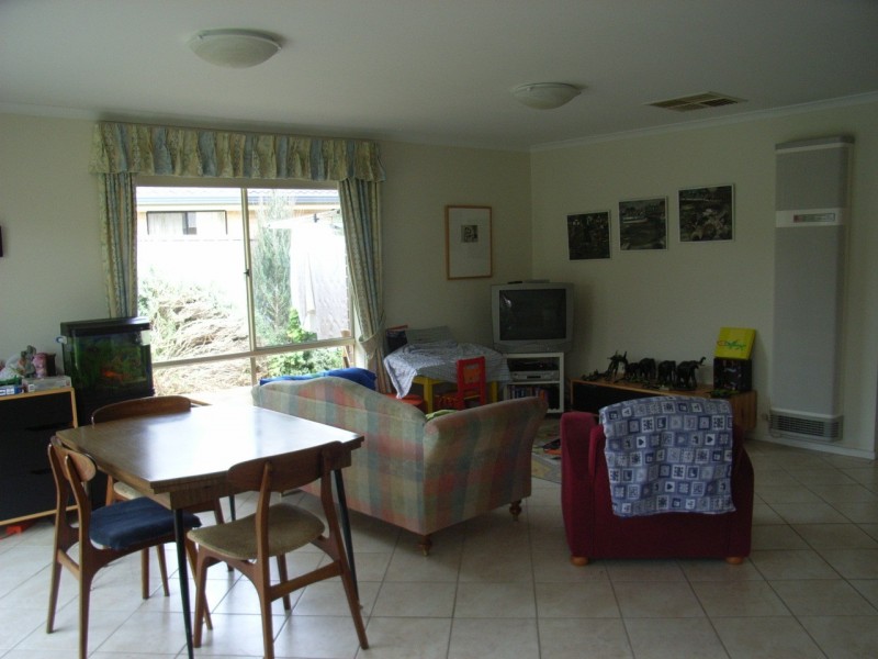 14 Gleeson Grove, Evanston Park SA 5116