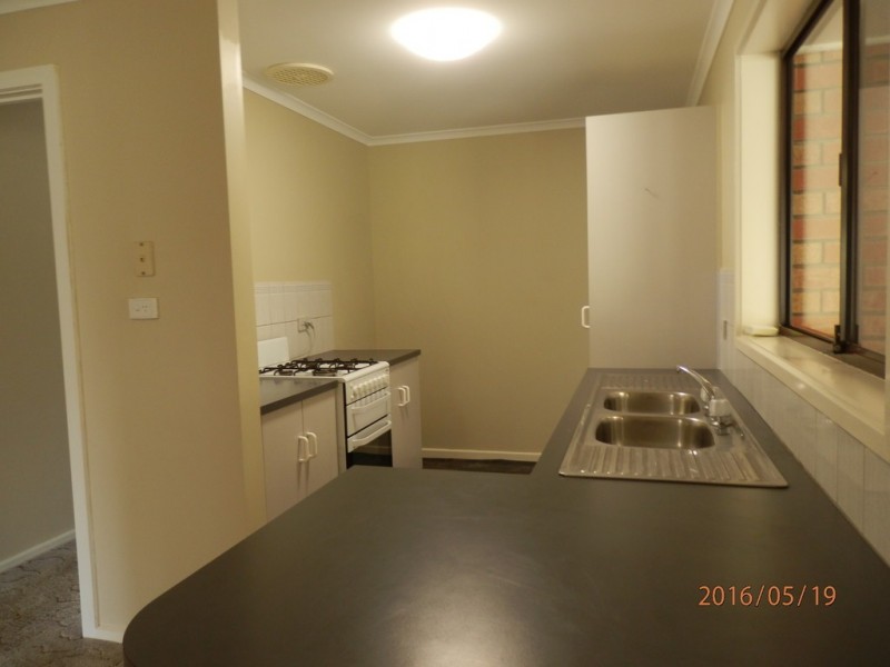 8 Mold Court, Evanston Park SA 5116