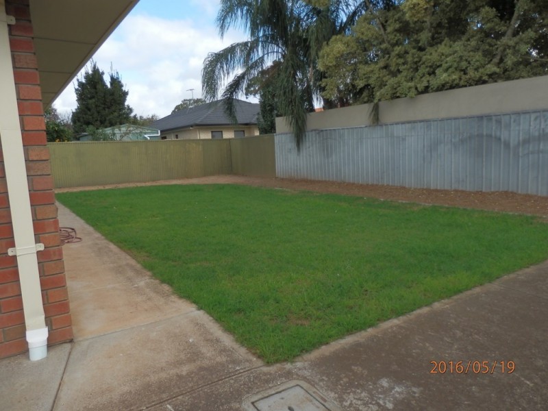 8 Mold Court, Evanston Park SA 5116