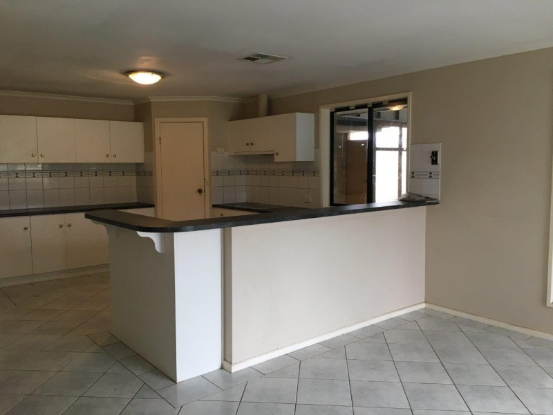 12 Meadow Lane, Roseworthy SA 5371