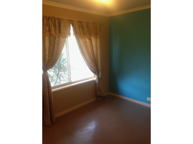 6 Jestina Court, Evanston SA 5116