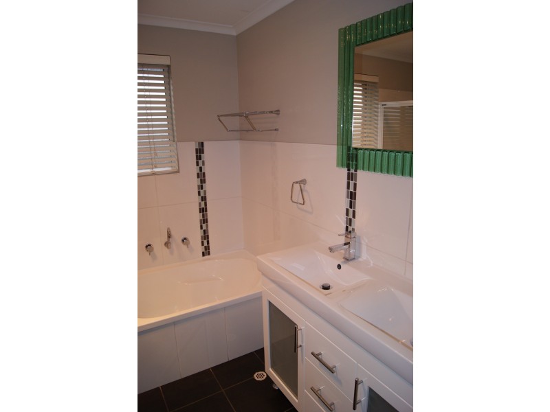 64 Calton Road, Gawler East SA 5118