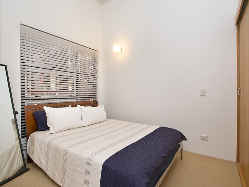 53 Vernon Tce, Teneriffe QLD 4005