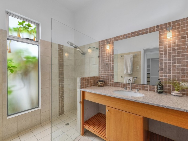 17 Locke Street, New Farm QLD 4005