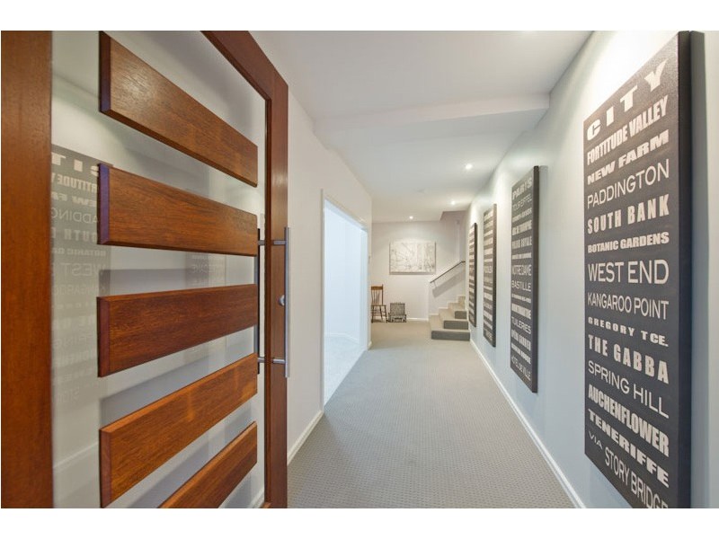 55 Merthyr Road, New Farm QLD 4005