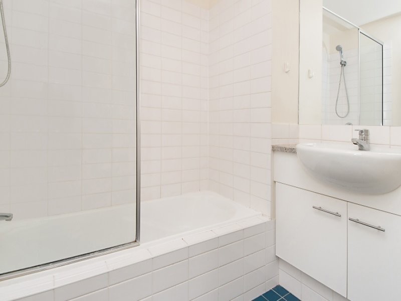 21/8-12 Macquarie Street, Teneriffe QLD 4005