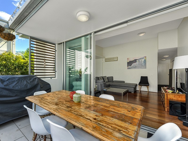 21/8-12 Macquarie Street, Teneriffe QLD 4005