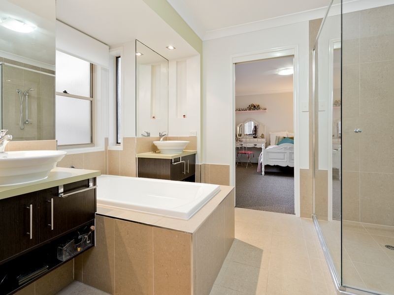 55 Inverness Street, Upper Kedron QLD 4055