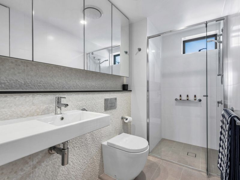 909/12 Cunningham Street, Newstead QLD 4006