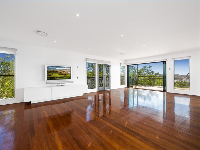 26 Waverley Street, Teneriffe QLD 4005