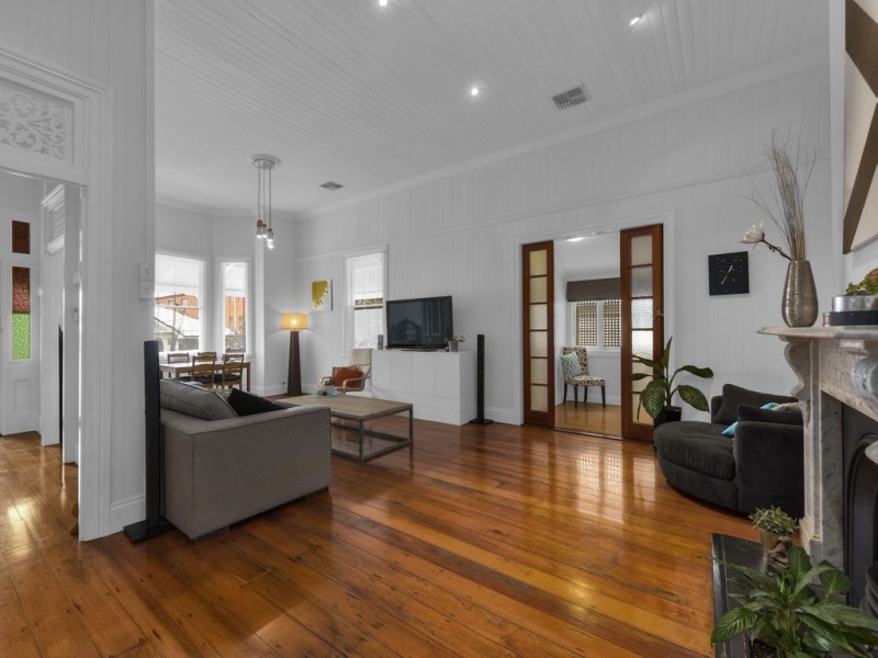 18 Locke Street, New Farm QLD 4005