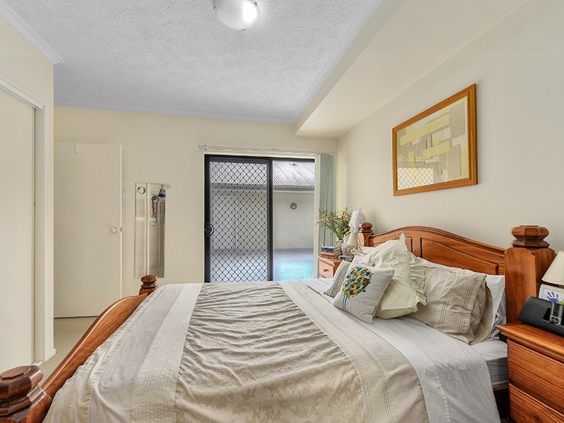 3/147 Riding Road, Hawthorne QLD 4171