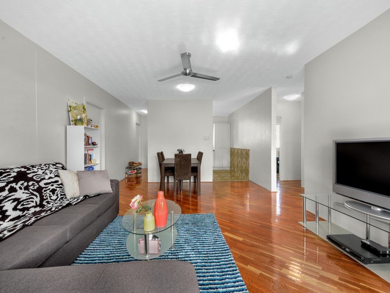 32 Lisson Grove, Wooloowin QLD 4030