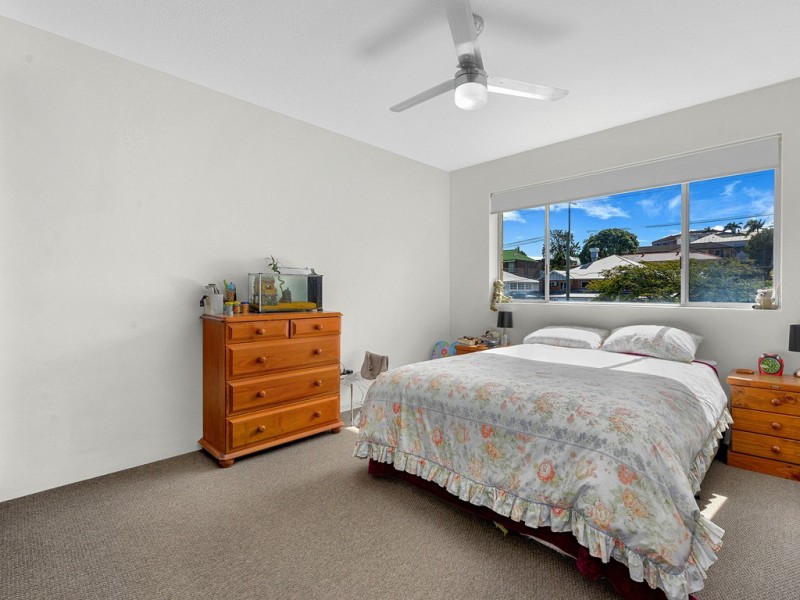 32 Lisson Grove, Wooloowin QLD 4030