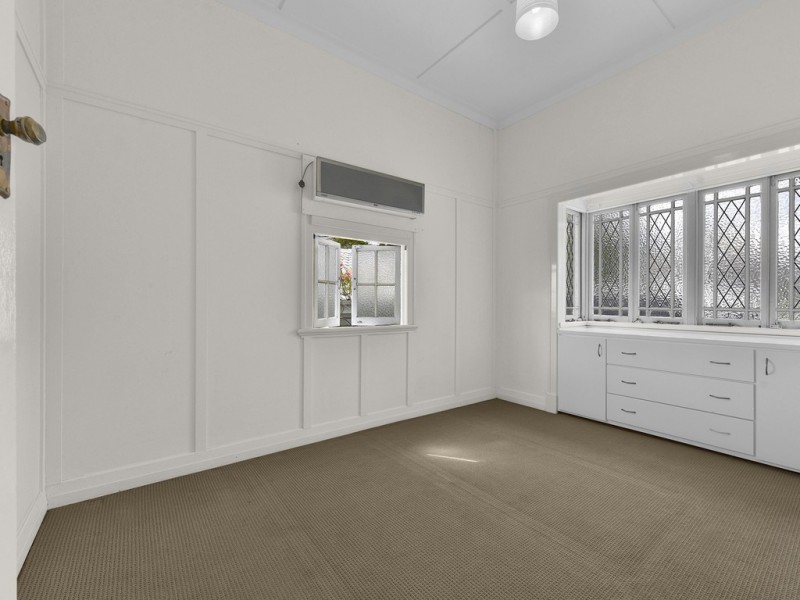 16 Teneriffe Drive, Teneriffe QLD 4005