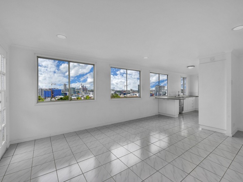 16 Teneriffe Drive, Teneriffe QLD 4005