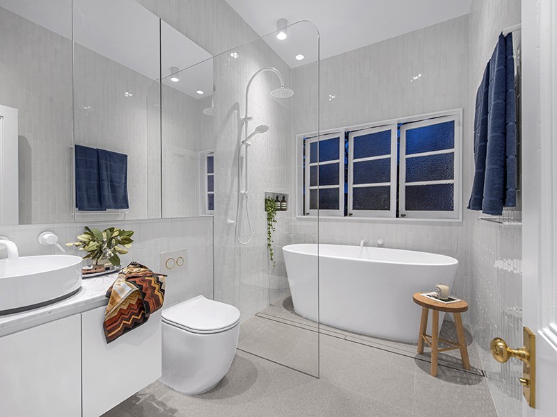 61 Windsor Road, Red Hill QLD 4059