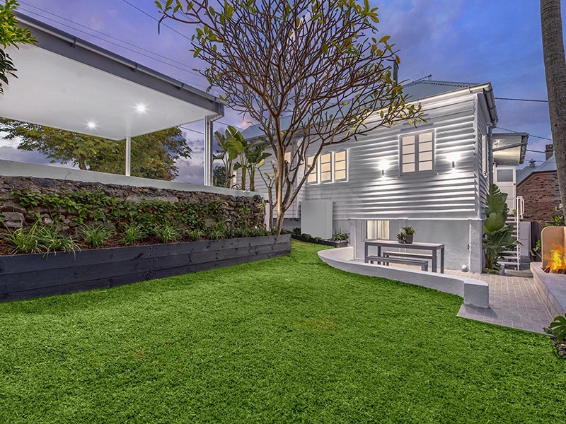 61 Windsor Road, Red Hill QLD 4059