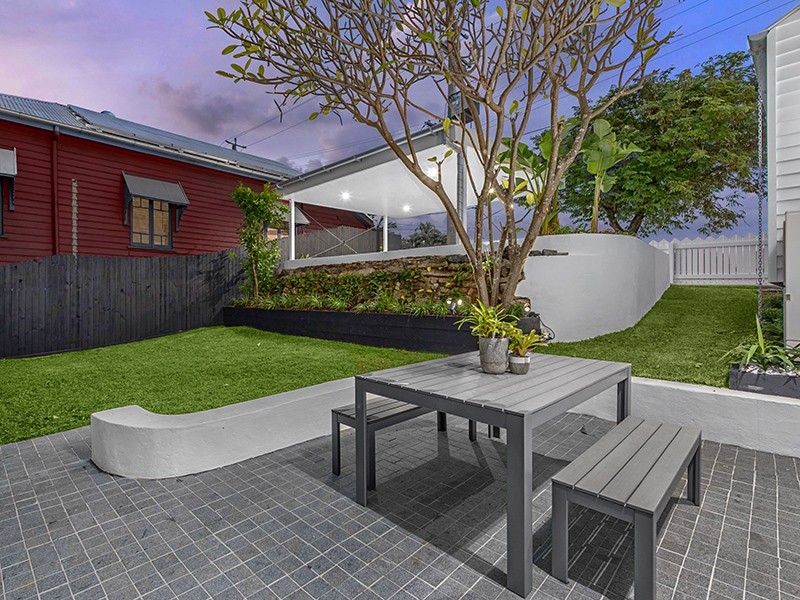 61 Windsor Road, Red Hill QLD 4059