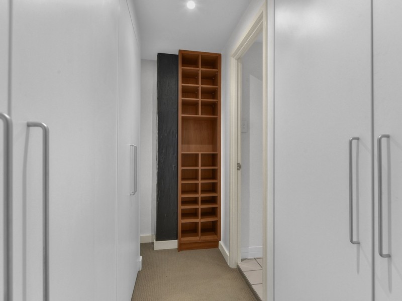 233/64 Macquarie Street, Teneriffe QLD 4005