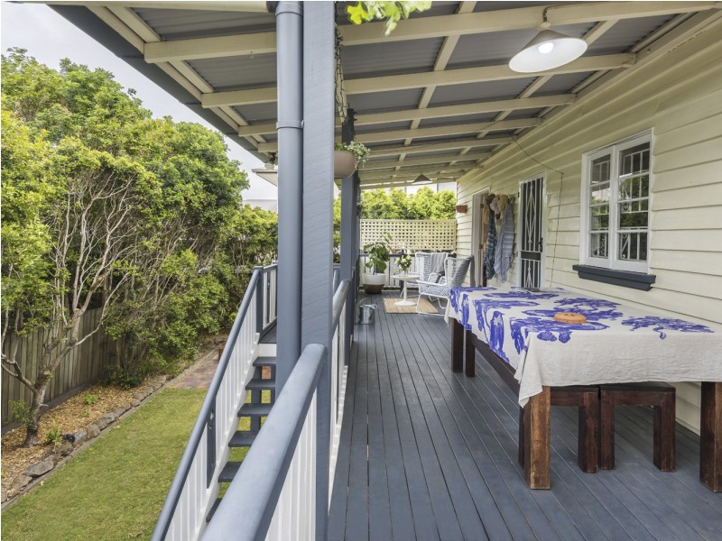 4 Harding Street, Hendra QLD 4011