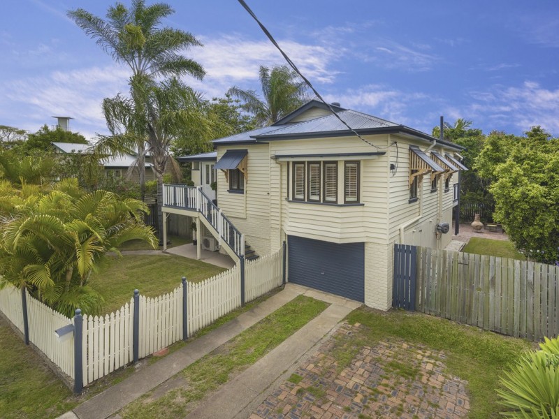 4 Harding Street, Hendra QLD 4011