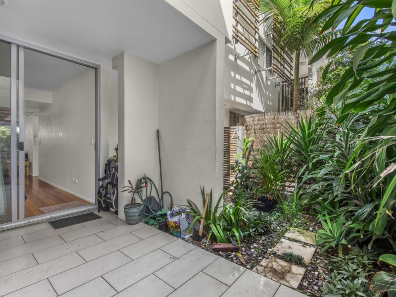 1/8 Macquarie, Teneriffe QLD 4005