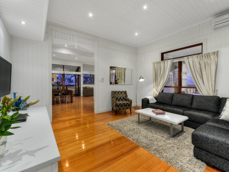 31 Orchard Street, Hawthorne QLD 4171