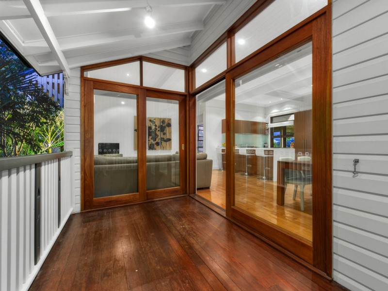 31 Orchard Street, Hawthorne QLD 4171