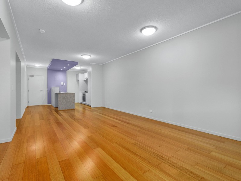 126/71 Beeston St, Teneriffe QLD 4005