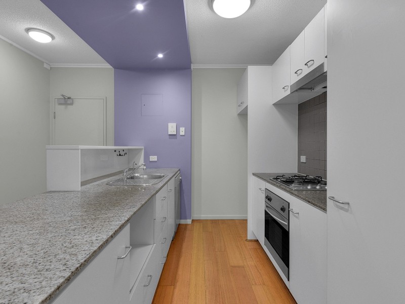 126/71 Beeston St, Teneriffe QLD 4005