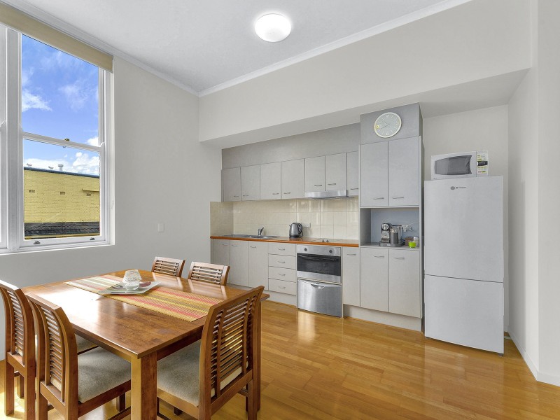 203/98-100 Bowen Street, Spring Hill QLD 4000