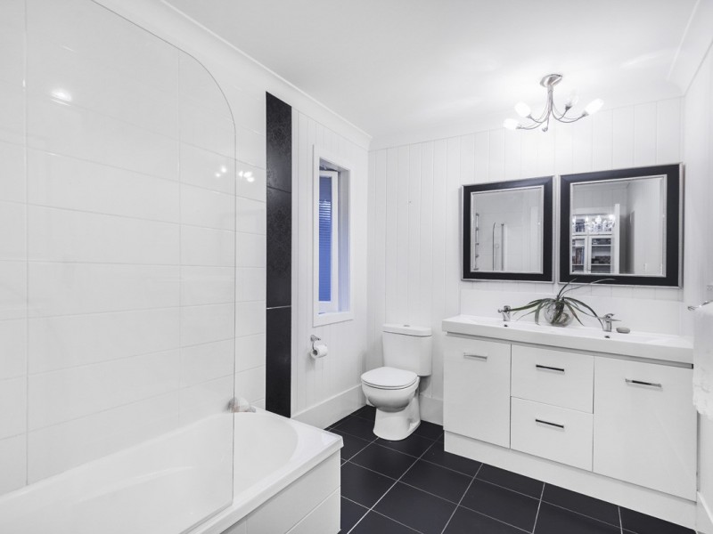 85 Manson Road, Hendra QLD 4011