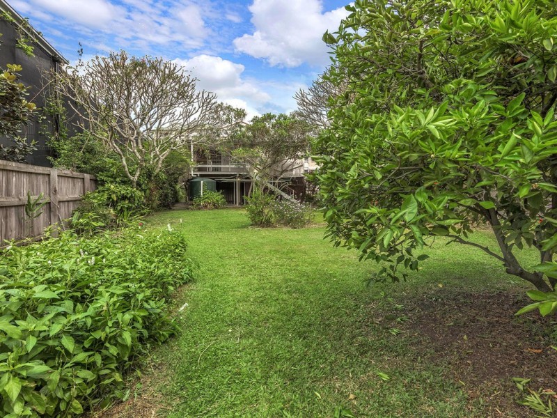 93 Oxlade Drive, New Farm QLD 4005