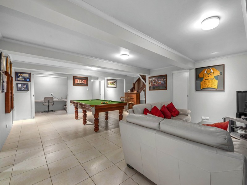 24 Miriam Street, Holland Park West QLD 4121