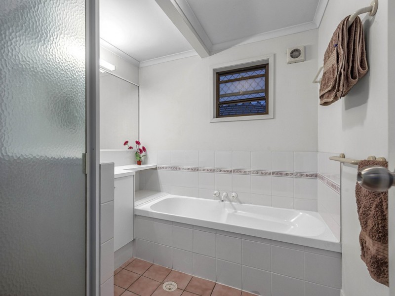 24 Miriam Street, Holland Park West QLD 4121