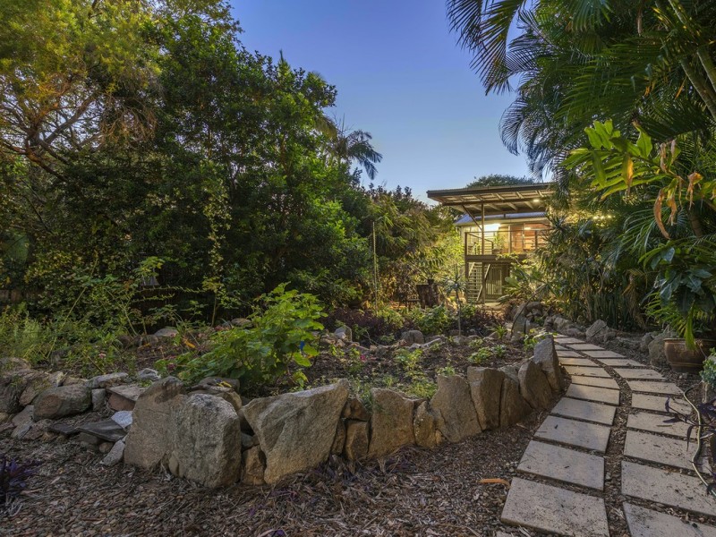 18 Elliott Street, Kangaroo Point QLD 4169