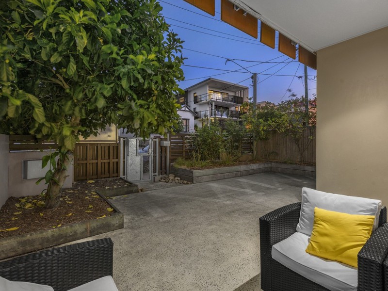 2/28 Annie Street, New Farm QLD 4005