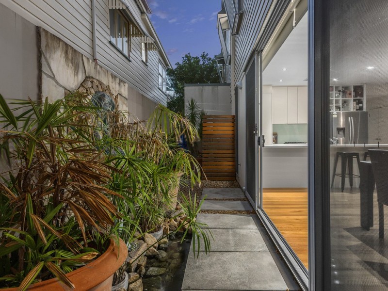 2/28 Annie Street, New Farm QLD 4005