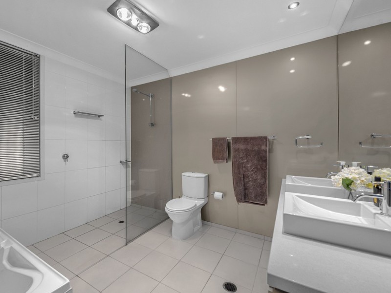 2/28 Annie Street, New Farm QLD 4005