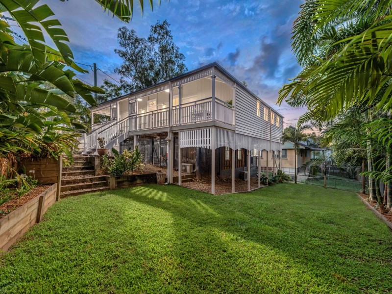 56 Jackson Street, Clayfield QLD 4011